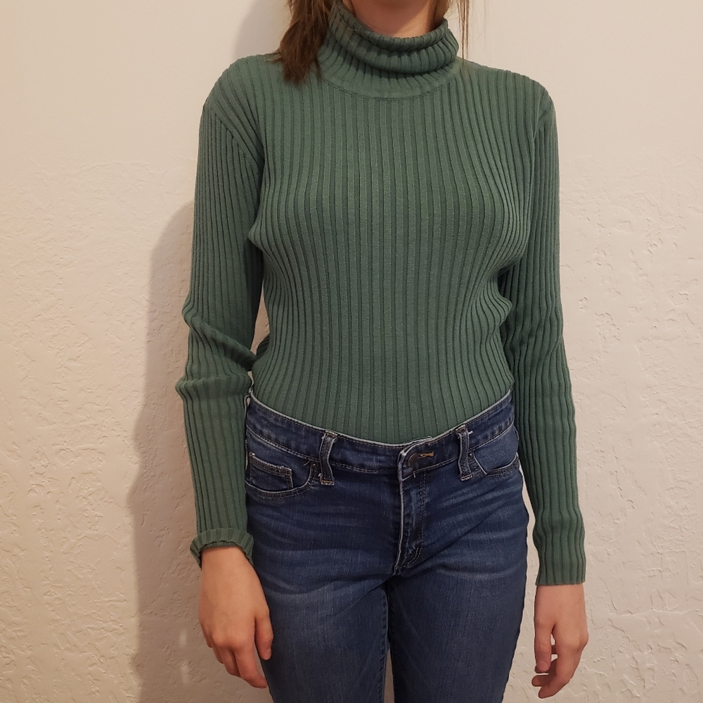 Dark Green Long Sleeve Turtle Neck Womens Medium
